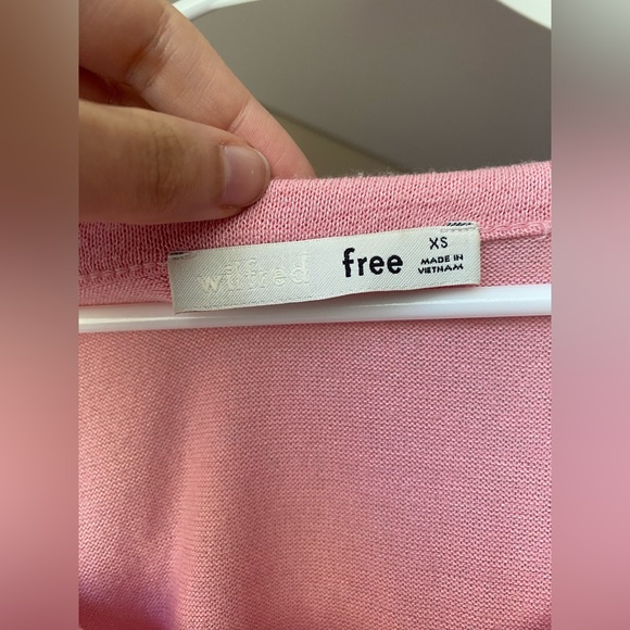 WILFRED FREE TOP |  Long-Sleeve  |  Size XS (fits a S-M in my opinion) - Picture 4 of 4